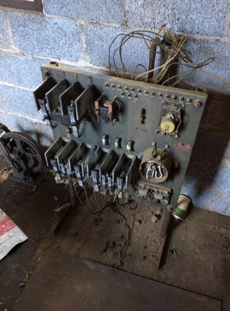 Vintage Electrical Panel - Snapshot